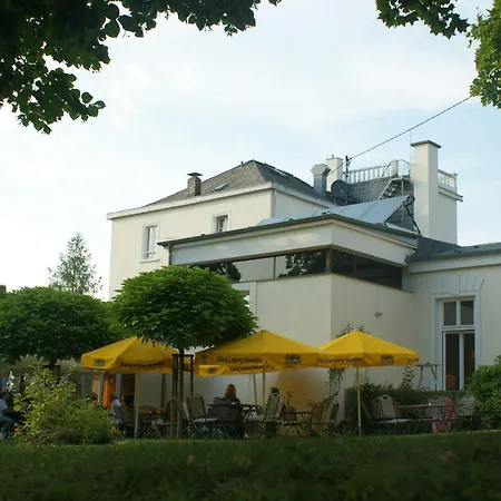 Burghotel Ad Sion 3*